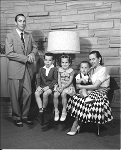 mom-dad-kids-1957.jpg